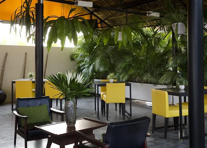 Hotel Viroth's Siem Reap